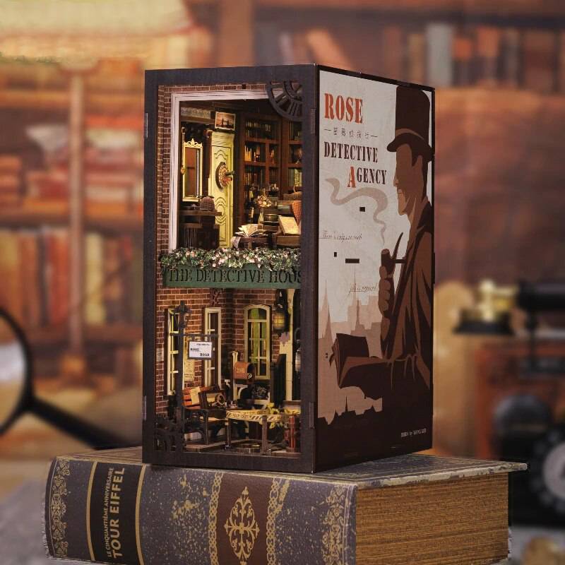 Detective House Book Nook Kit