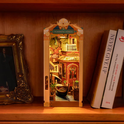 Romantic Venice Book Nook Kit