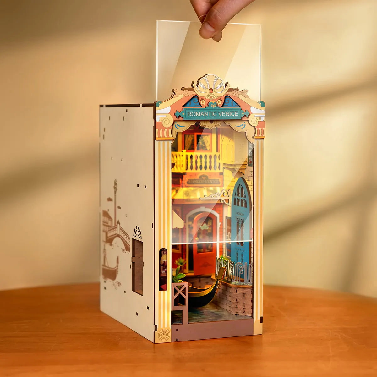 Romantic Venice Book Nook Kit