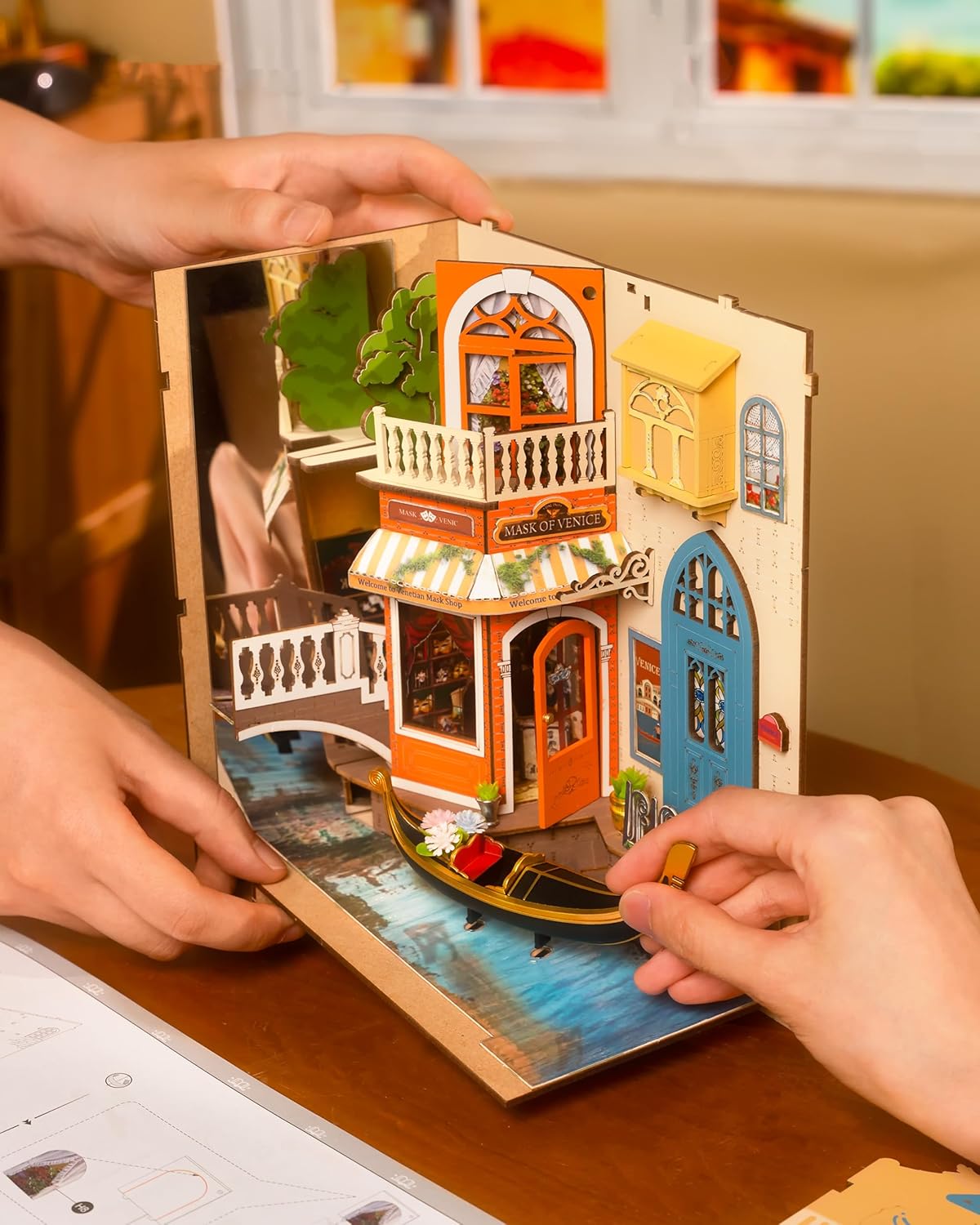 Romantic Venice Book Nook Kit
