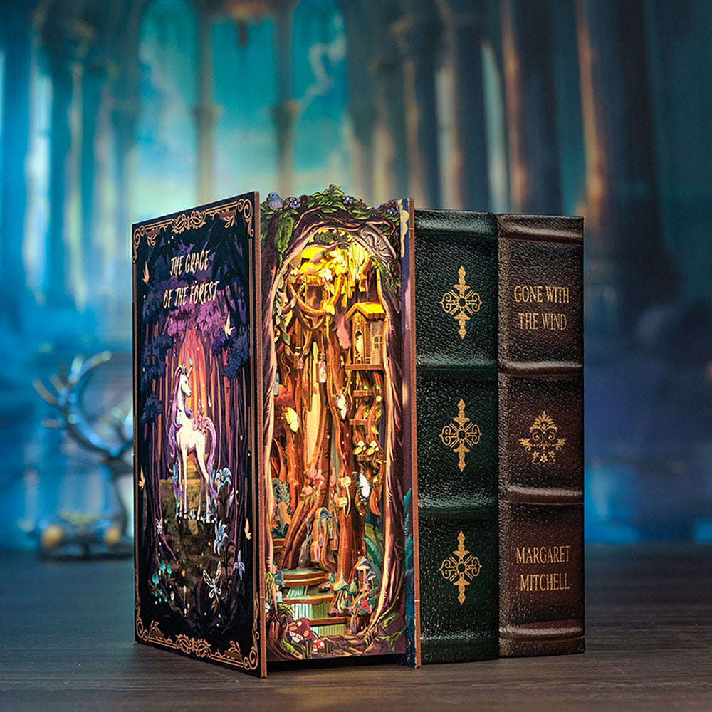 The Grace of the Forest Book Nook Kit