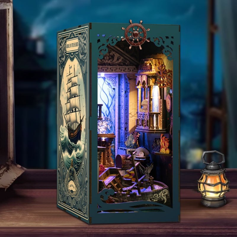 Riddle on the Seabed Book Nook Kit
