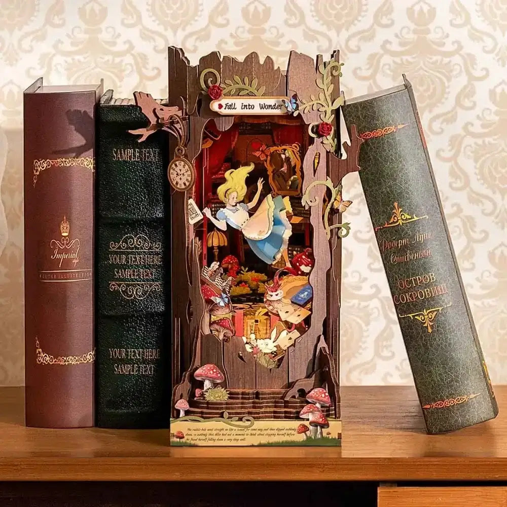Alice In Wonderland Book Nook Kit